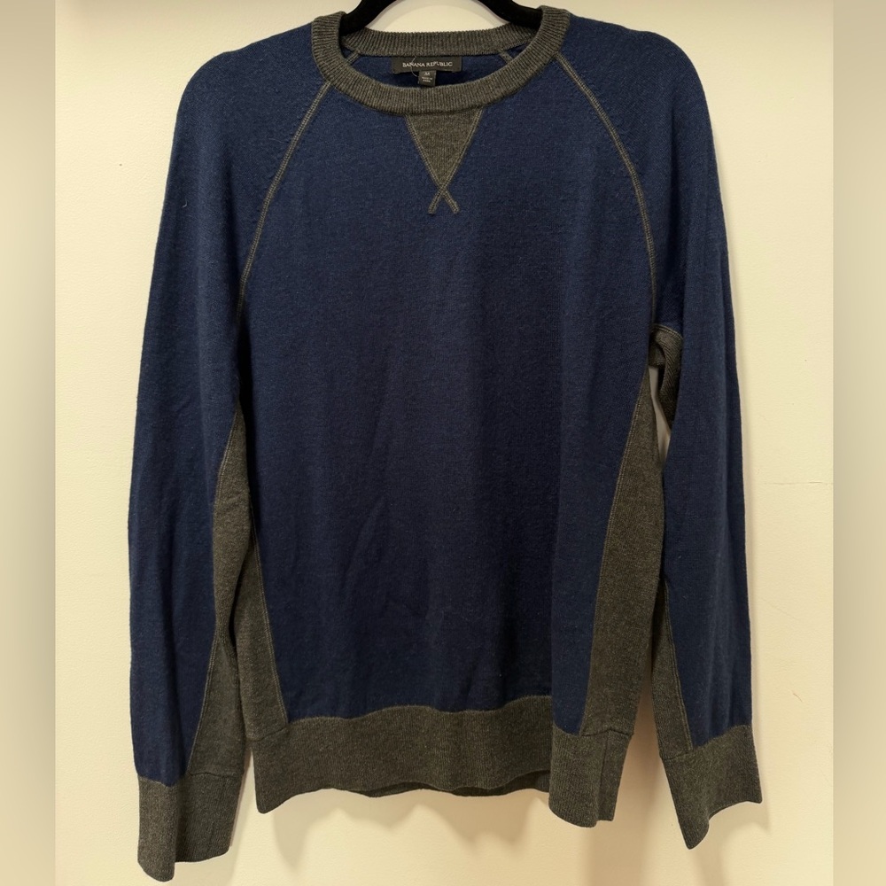 Banana Republic Blue and Gray Knit Top